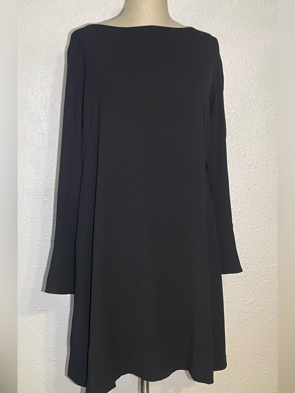 Ann Taylor women’s Classic Black Long-Sleeve A-Line Dress size 12